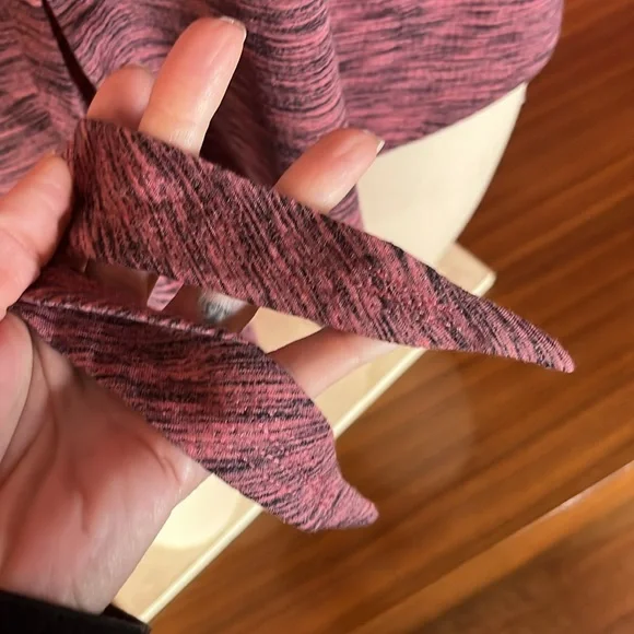 Brand new Zyia Active pink infinity tank - Picture 7 of 15